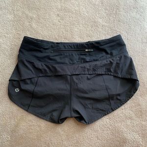 Size 4 black Lulu lemon shorts